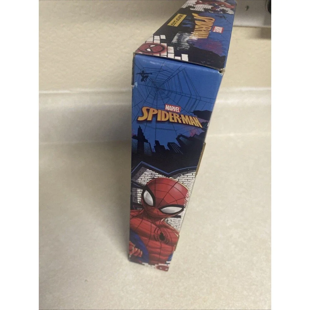 Marvel Spider-Man Tabletop Clock Analog Desk Clock Accutime Battery Power New